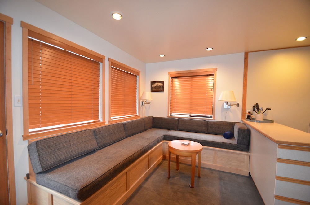 Crystal Chalets Condominiums at Crystal Mountain Ski Resort - photo 123