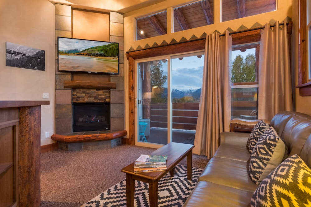 Chipeta Lodge - photo 4