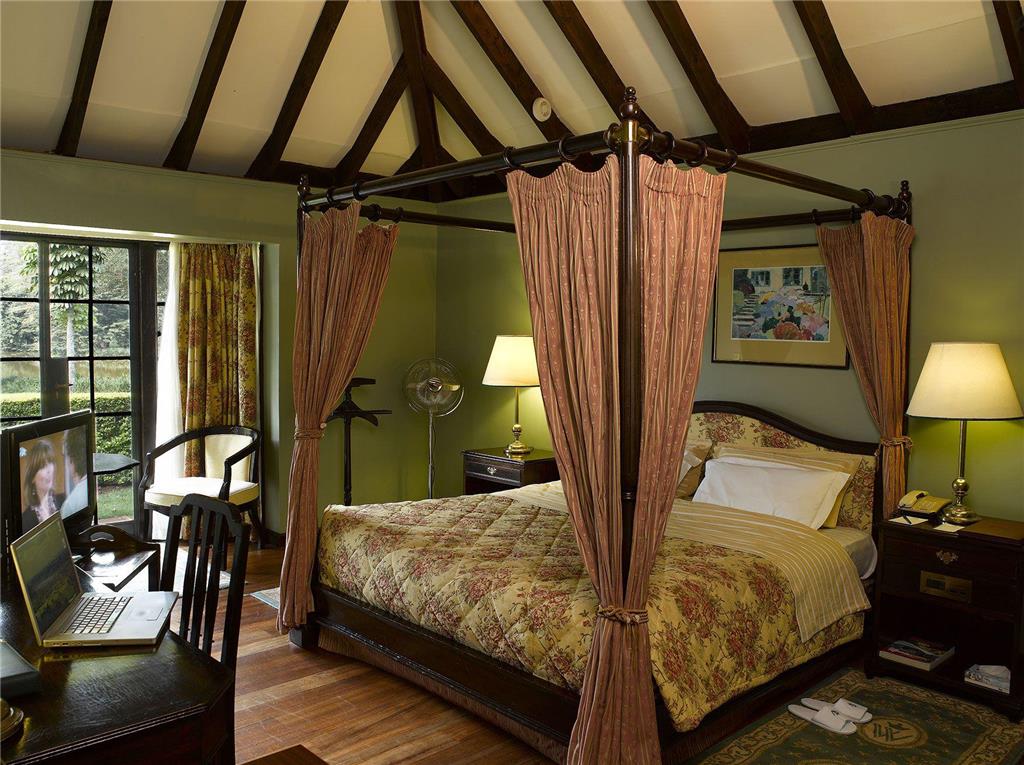 Windsor Cottage Interior pic sep