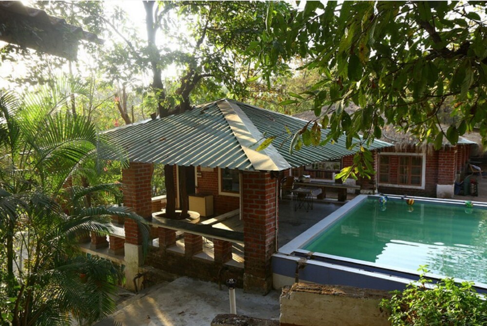 Sterling Nature Trails Dabhosa Jawhar — hotel in Palghar