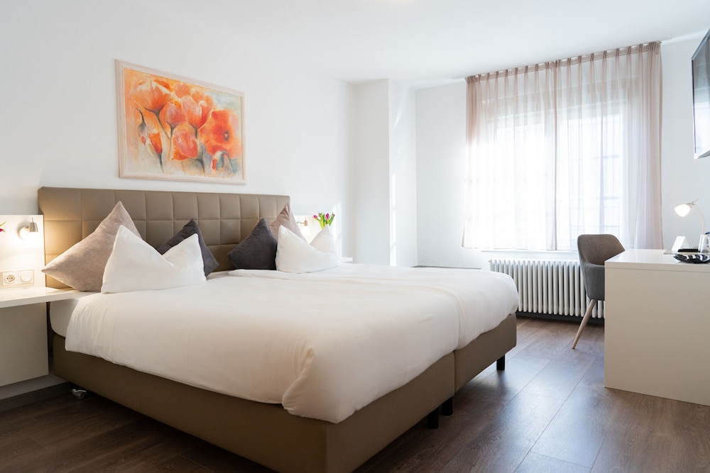 Hotel & Restaurant Zur Rose - carbon neutral hotel in Uberlingen