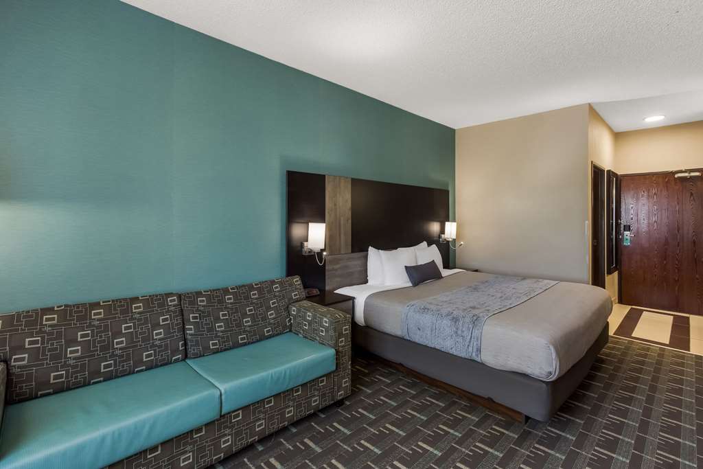 Quality Inn Galesburg near US Highway 34 and I 74 - photo 22