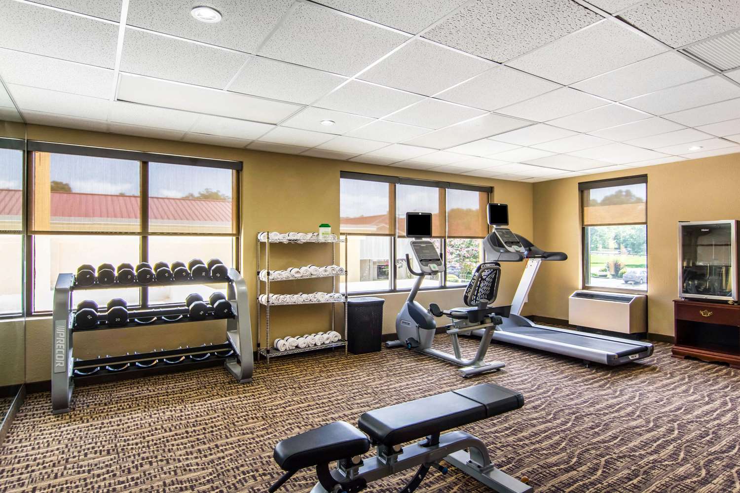 Comfort Inn Newport News Williamsburg East - photo 25