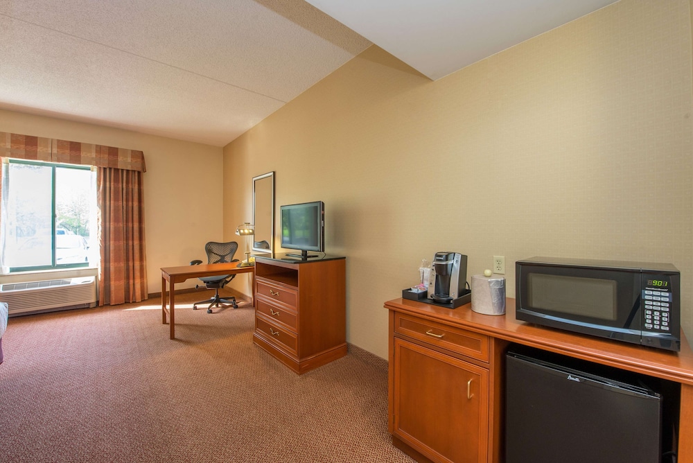 Hilton Garden Inn Fishkill - photo 13