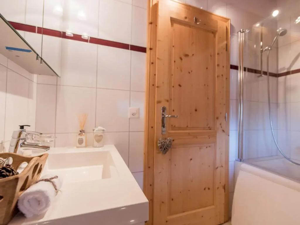 Mont parrain Inh 24854 in Riddes, Switzerland