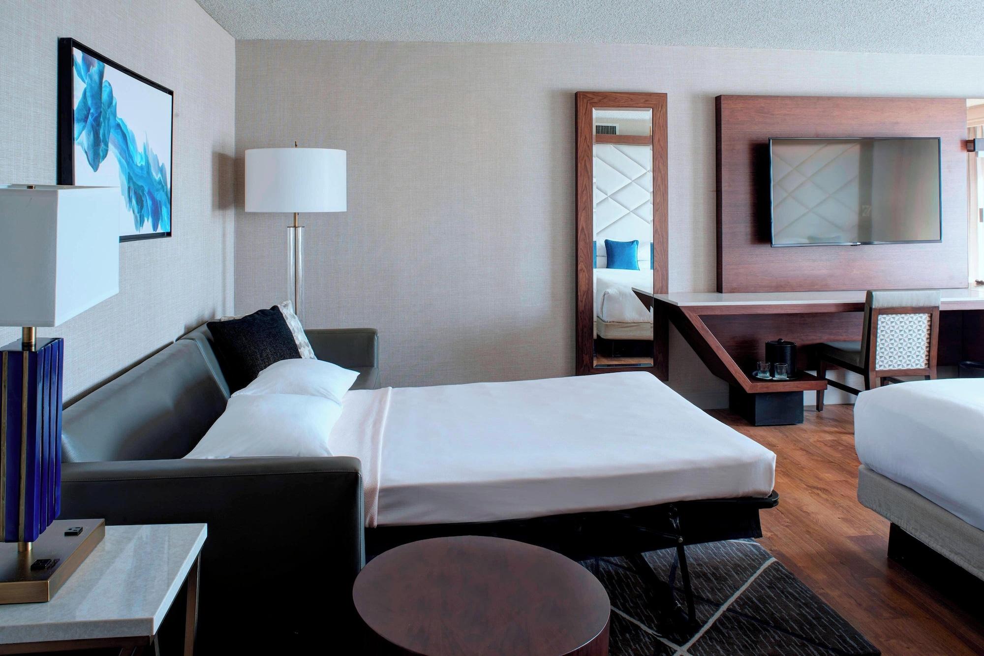 Kansas City Airport Marriott - photo 19