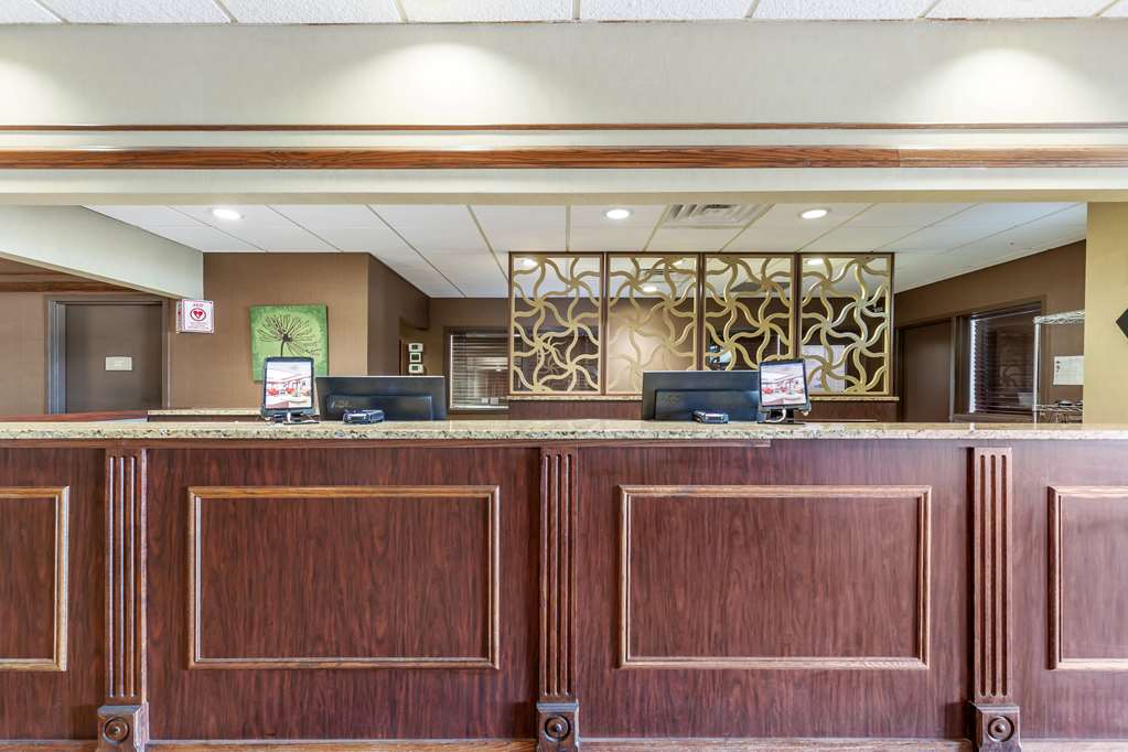 Best Western Plus Steeplegate Inn - photo 10