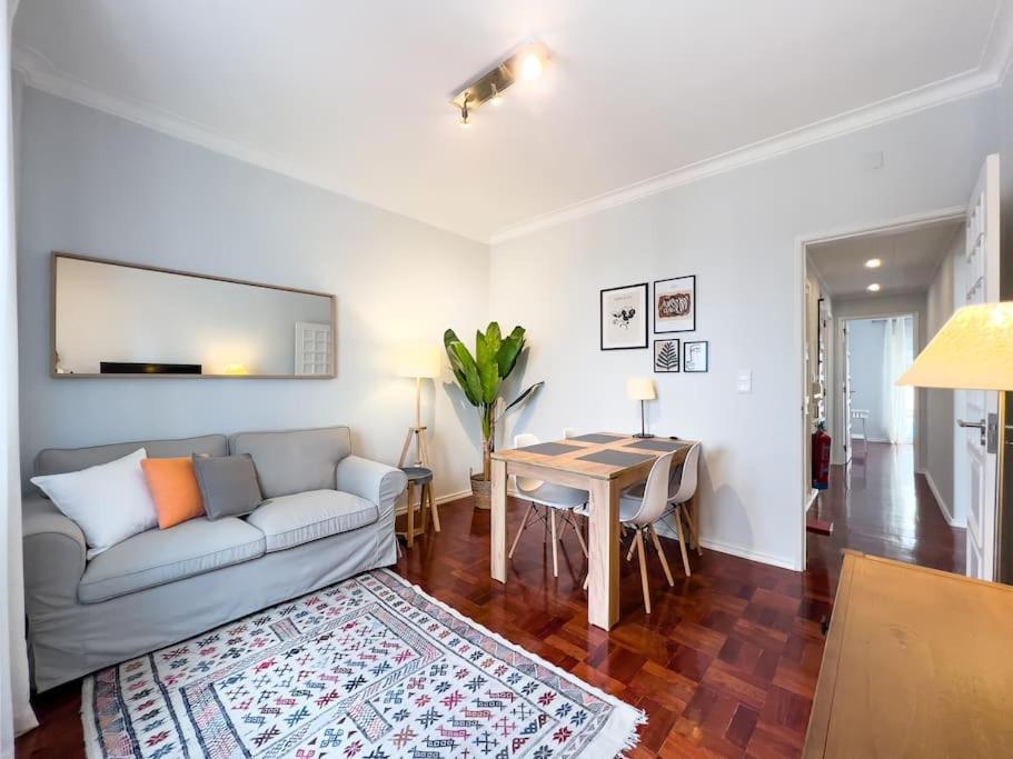 Olaias Lisbon 2bed Near Metro