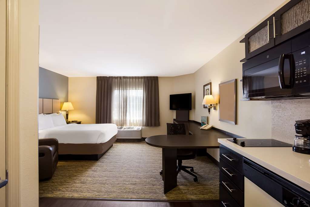 Sonesta Simply Suites St Louis Earth City - photo 19