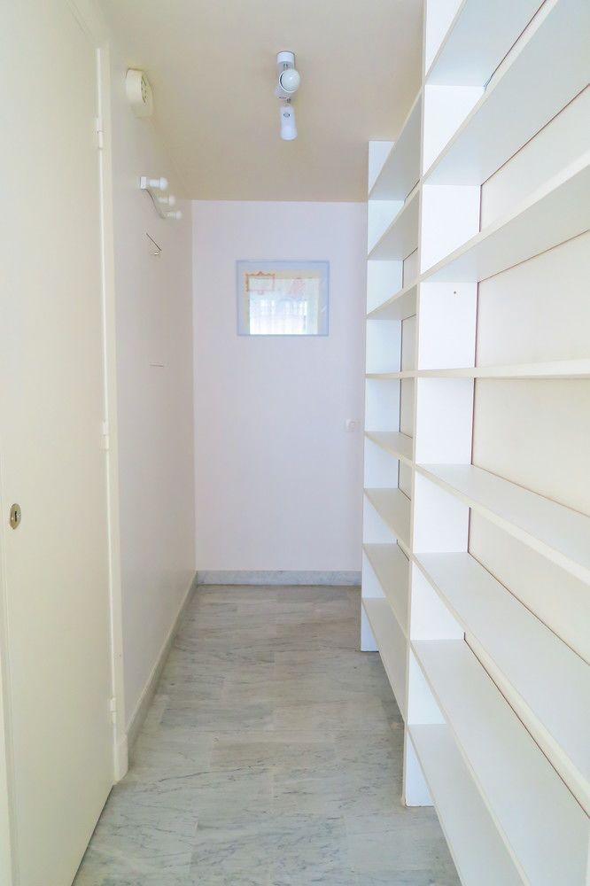 Ashley&Parker Le Debussy Terrasse in Nice, France