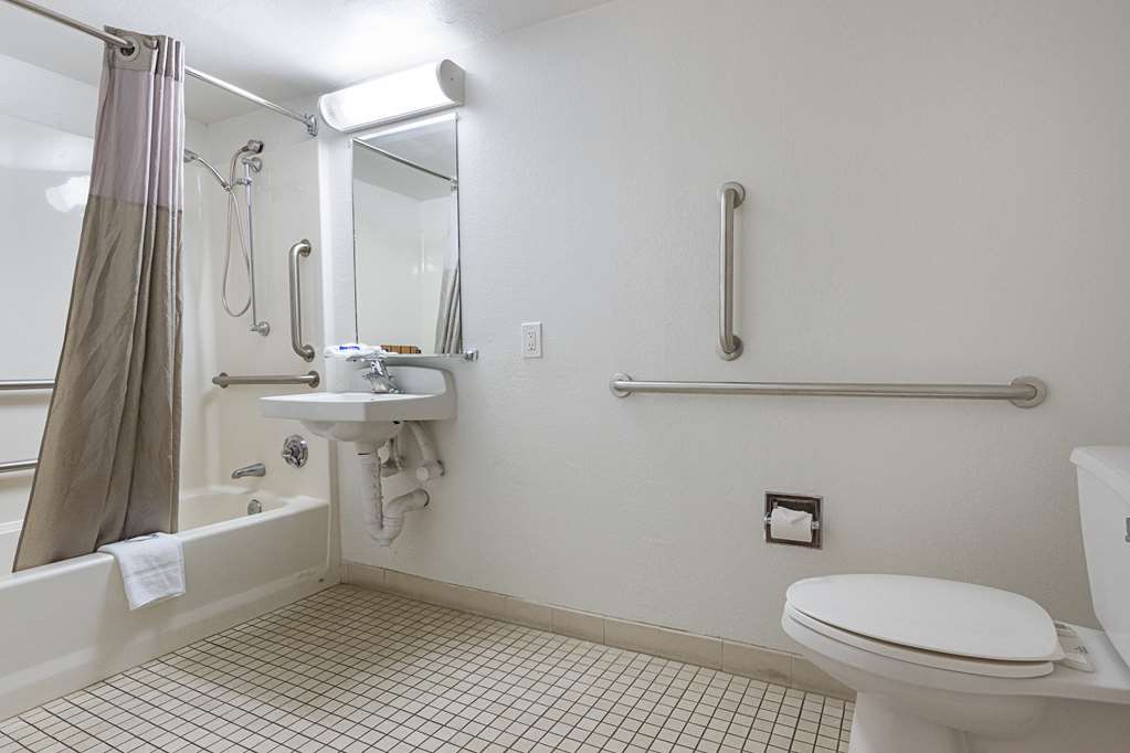 Motel 6 Mesa South - photo 20