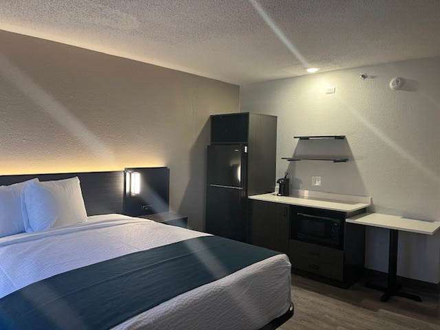 OYO Hotel Norcross GA West - photo 6