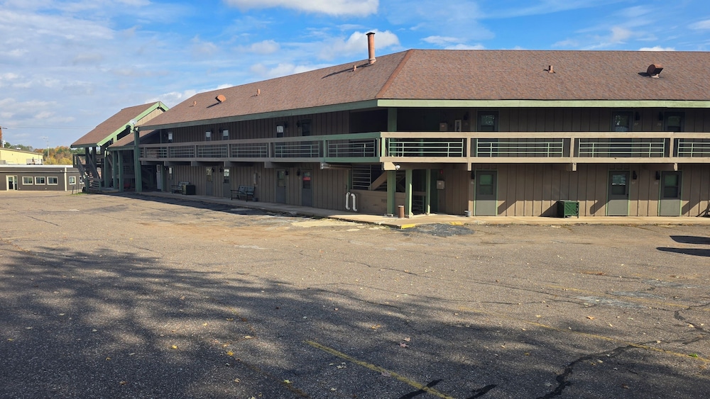 Timber Inn - photo 21