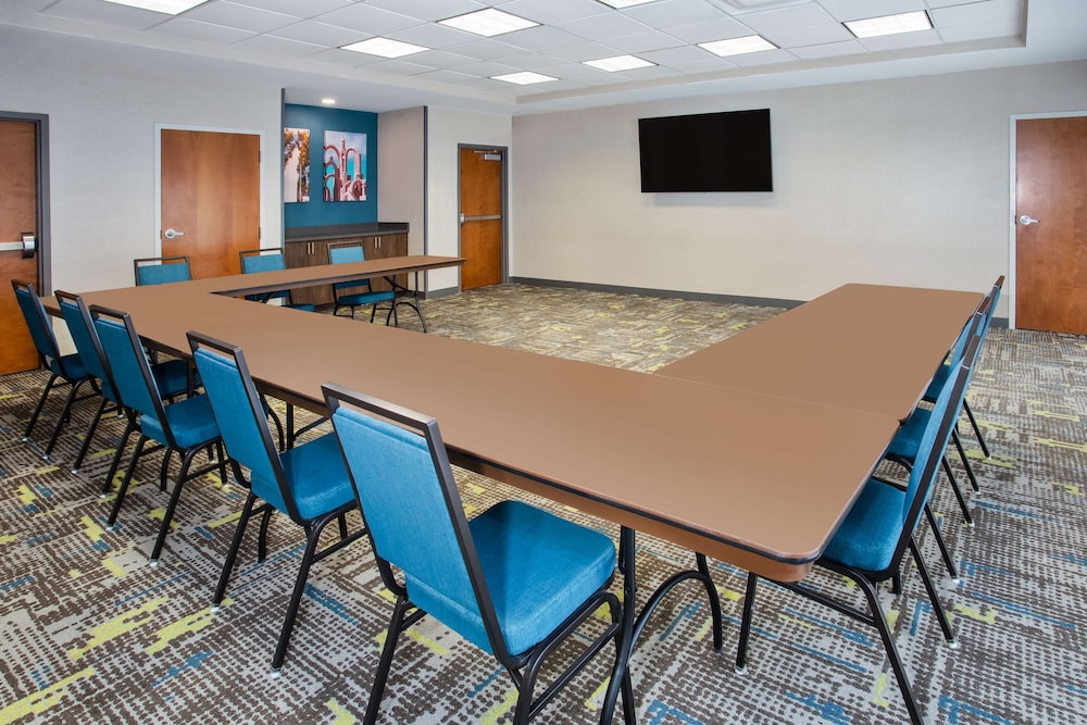 Hampton Inn & Suites Cape Coral Fort Myers Area FL - photo 42
