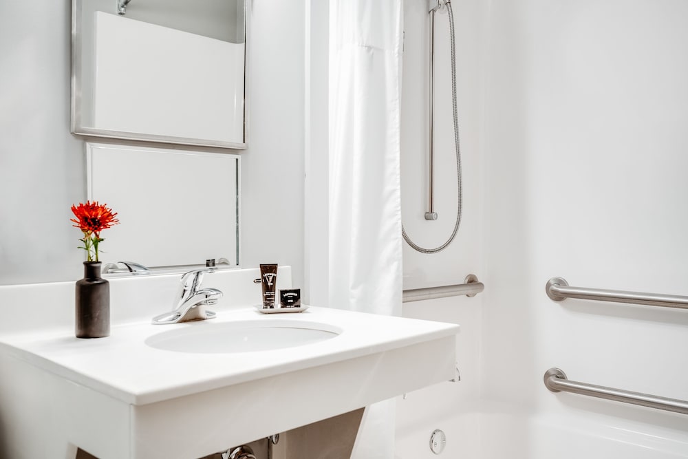 Hotel One75 - photo 12