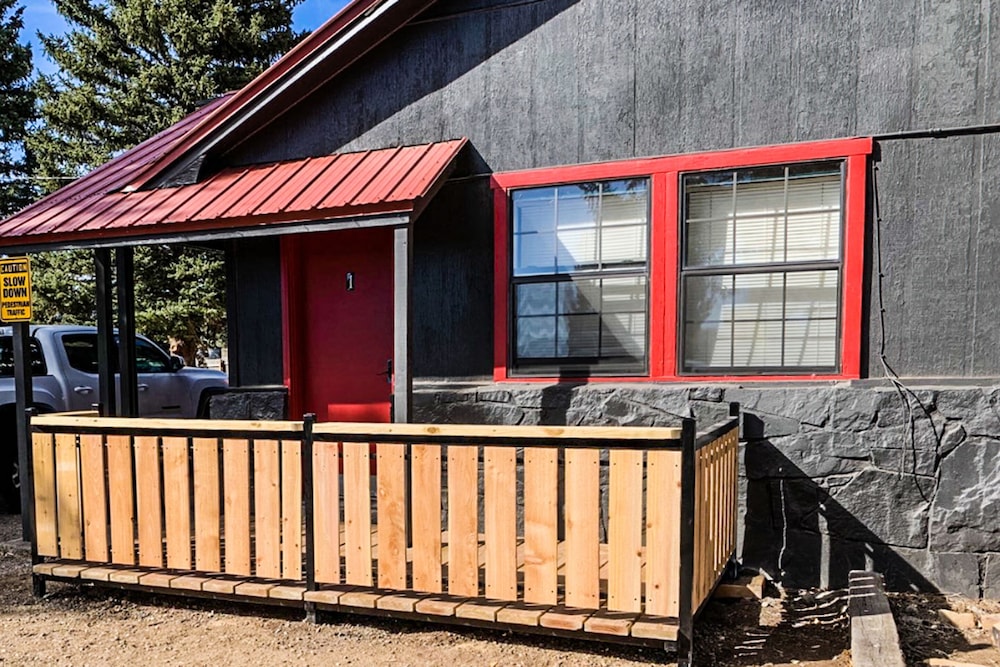 The Gold Pan Motel - photo 49