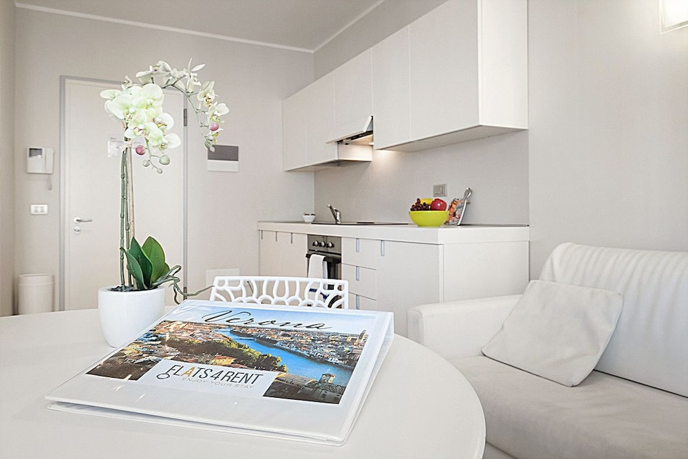 Flats4Rent Green Valley — 4-Star Luxury Hotel in Verona, Italy