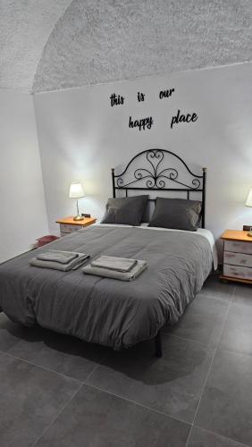 Cuevas Cemar - carbon neutral hotel in Guadix