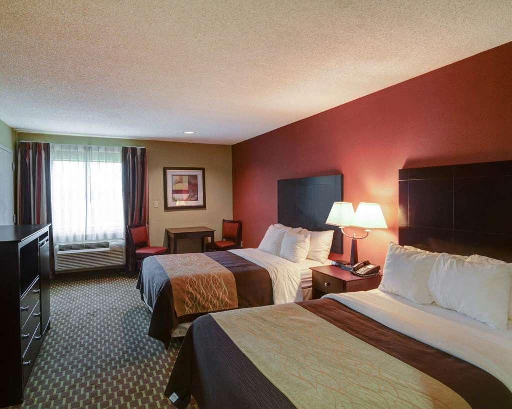 Quality Inn & Suites Pine Bluff - photo 8