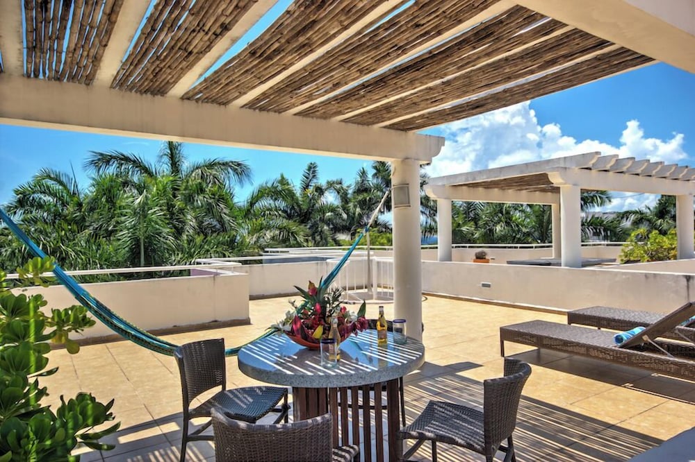 Riviera Maya Suites