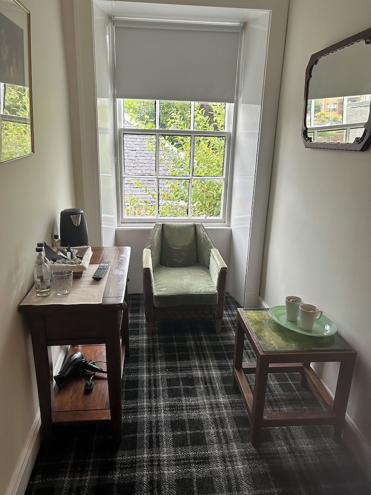 The Rhu Inn — hotel in Helensburgh