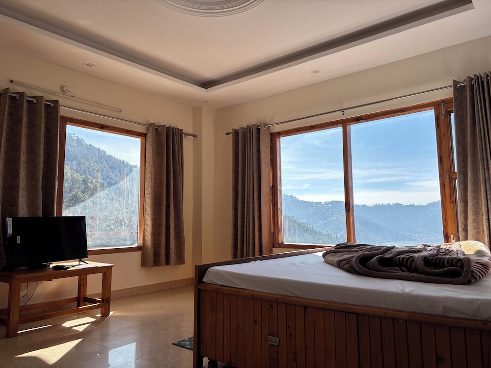 Shimla Alpine Regency - carbon neutral hotel in Shimla