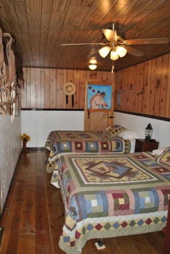 Aspen Inn - photo 16