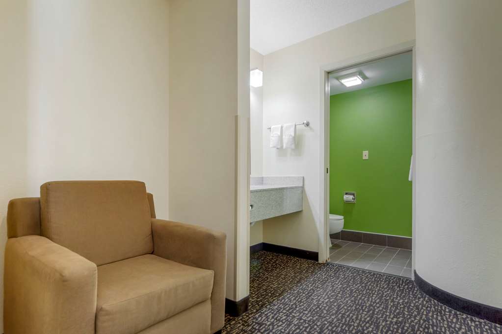 Sleep Inn & Suites Omaha Airport - photo 26
