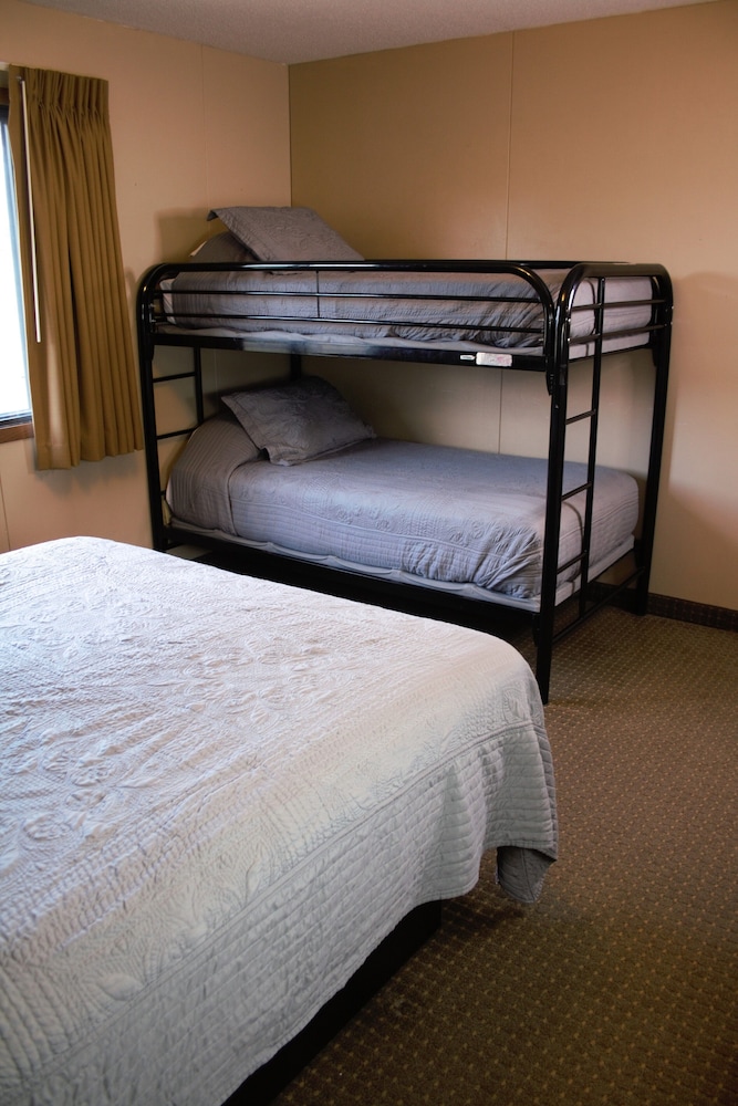 Lewis and Clark Resort - photo 18