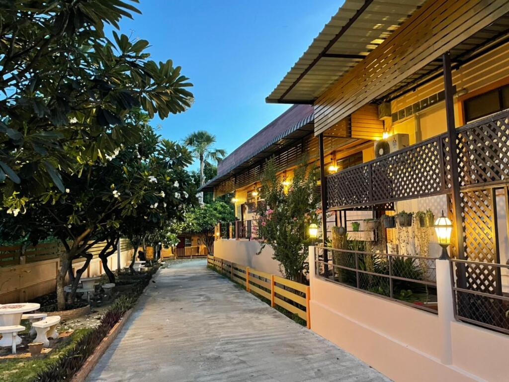 Suksamranbantak — hotel in Tak