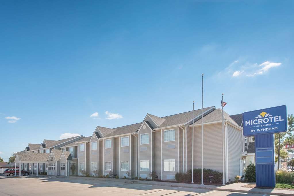 Microtel Inn & Suites by Wyndham Altus — hotel in Altus