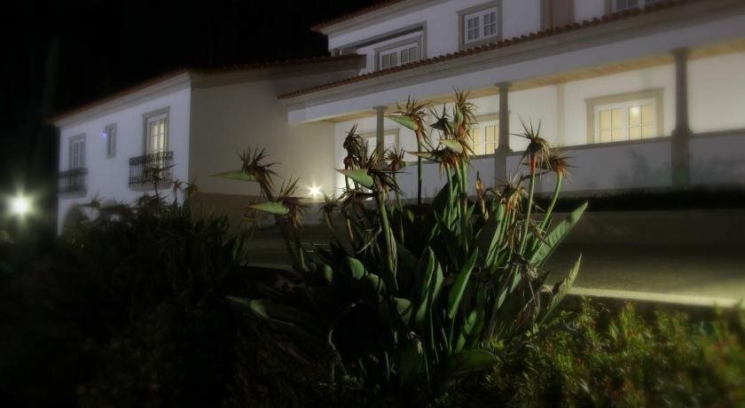 Casa Dos Livros — 4-Star Luxury Hotel in Guimaraes, Portugal