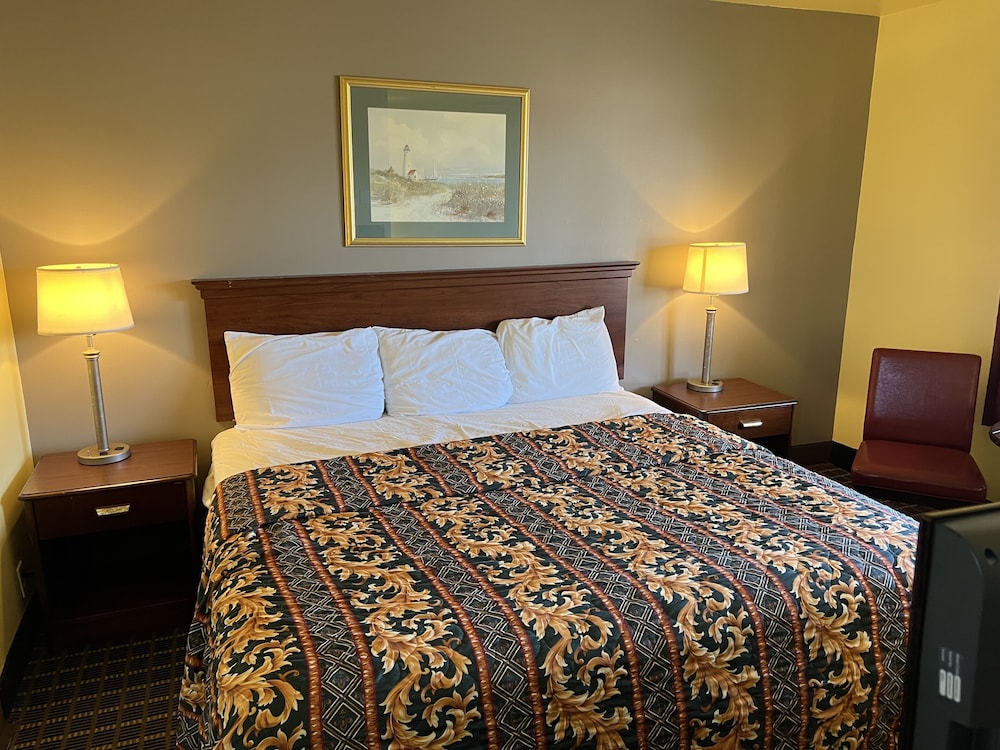 Crows Nest Inn Tawas - photo 7