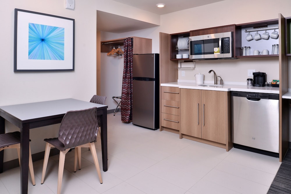 Home2 Suites by Hilton Portland Airport OR - photo 12