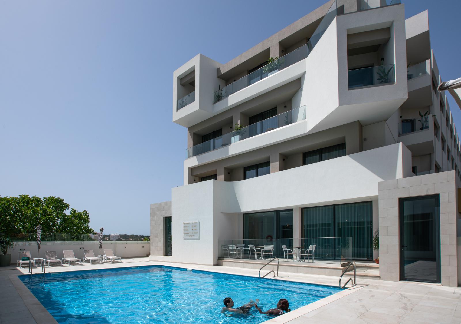 Residencial Rochavau in Portimao, Portugal