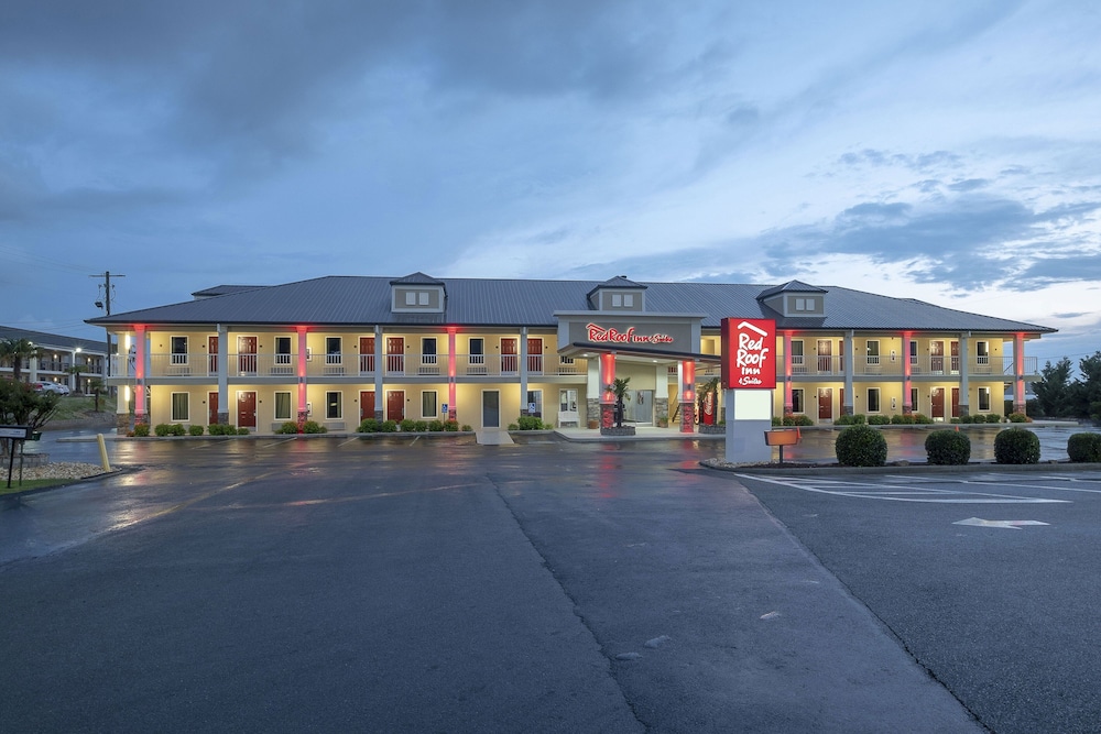 Red Roof Inn & Suites Calhoun - photo 34