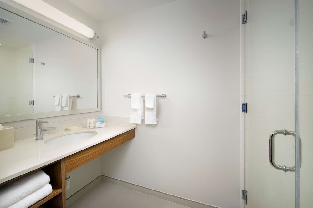 Hampton Inn & Suites San Antonio Northwest Medical Center - photo 16