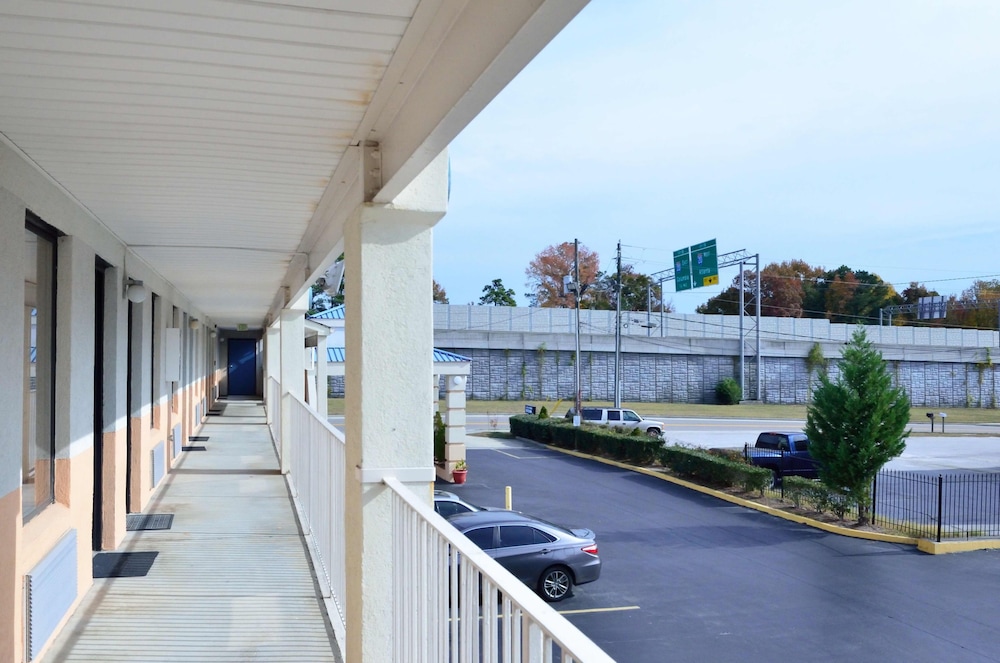 Rodeway Inn Augusta West Fort Gordon - photo 27
