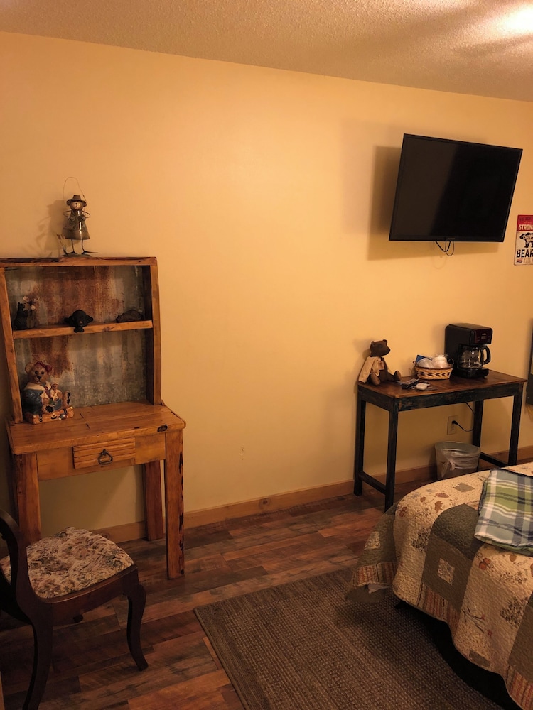 Dusty Boots Motel & Cafe - photo 36