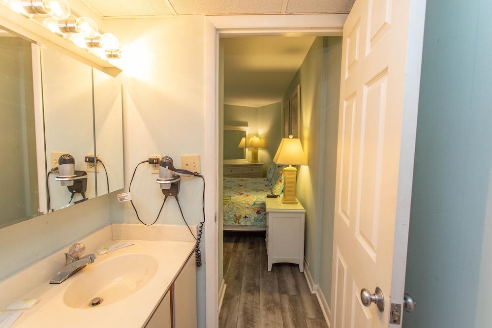 Royal Garden Resort 201 3 Bedroom Condo by RedAwning - photo 20
