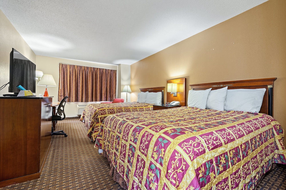 Geneva Motel Inn - photo 11