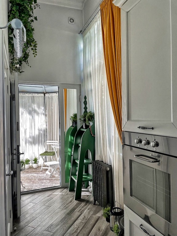 Anna Stevar brand apartment