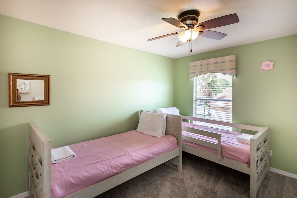 Magnificent Modern Dream Resort 20 Minutes From Disney 470 - photo 33