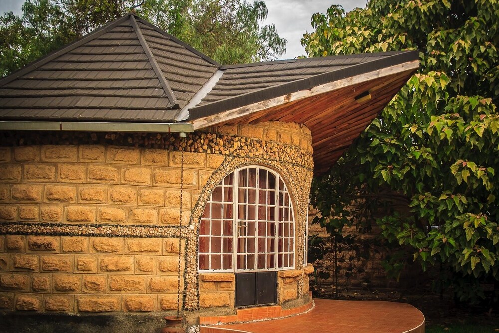 Brooks Lodge — Nakuru — photo 4