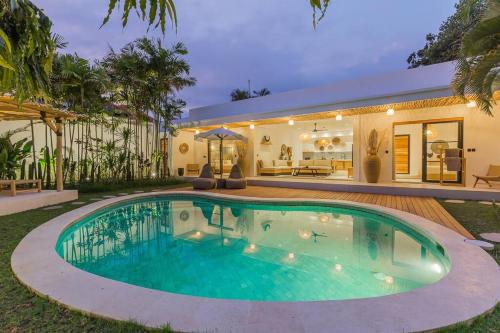 Villa Alamanda Livia Seminyak Design spacious 2bdr and private pool — 4-Star Luxury Hotel in Seminyak, Indonesia