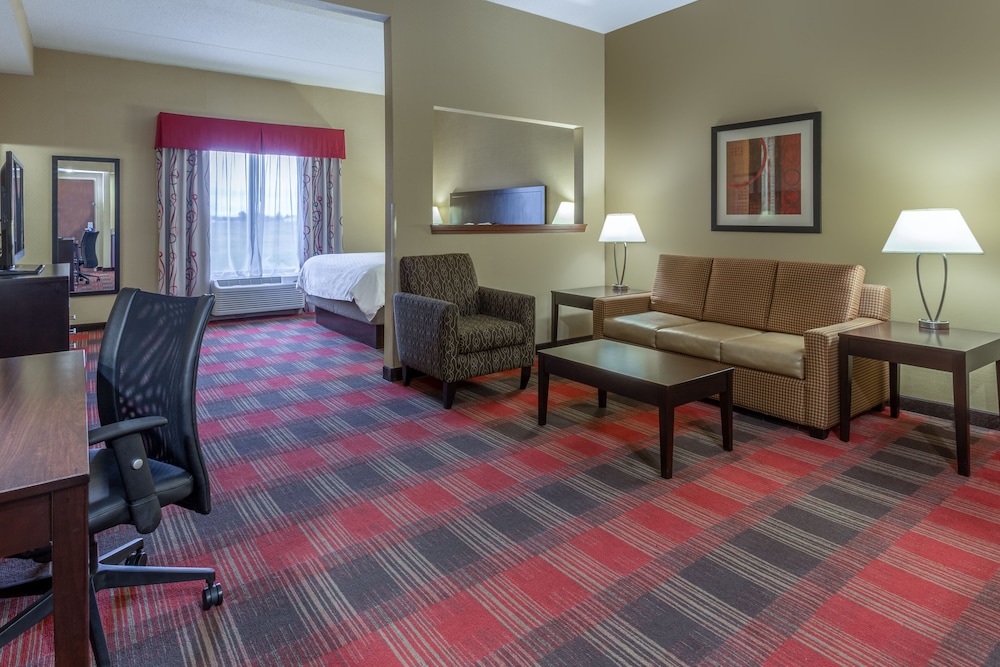 Holiday Inn Express Hotel & Suites Bowling Green by IHG - photo 9