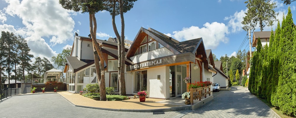 Universal Hotel - carbon neutral hotel in Svetlogorsk