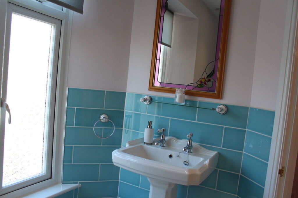 The Albaston — Torquay — photo 2