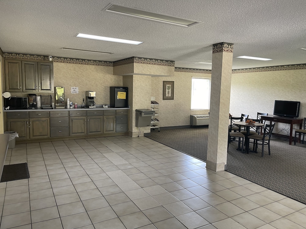 Westen Motel - photo 16