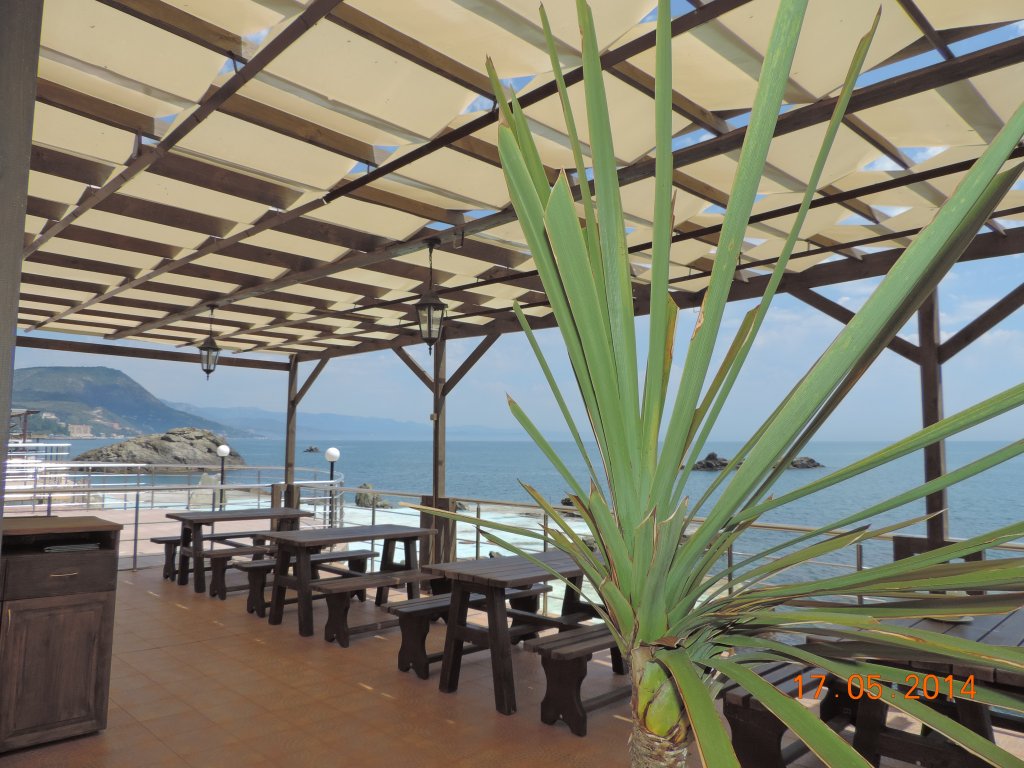 Paradiz Hotel — Alushta — photo 4